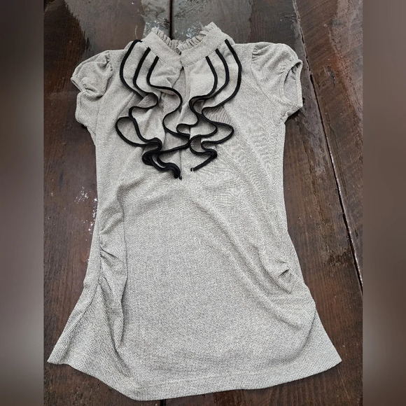 👕 #015 Heartsoul ruffled short sleeve top size Small - Picture 1 of 11